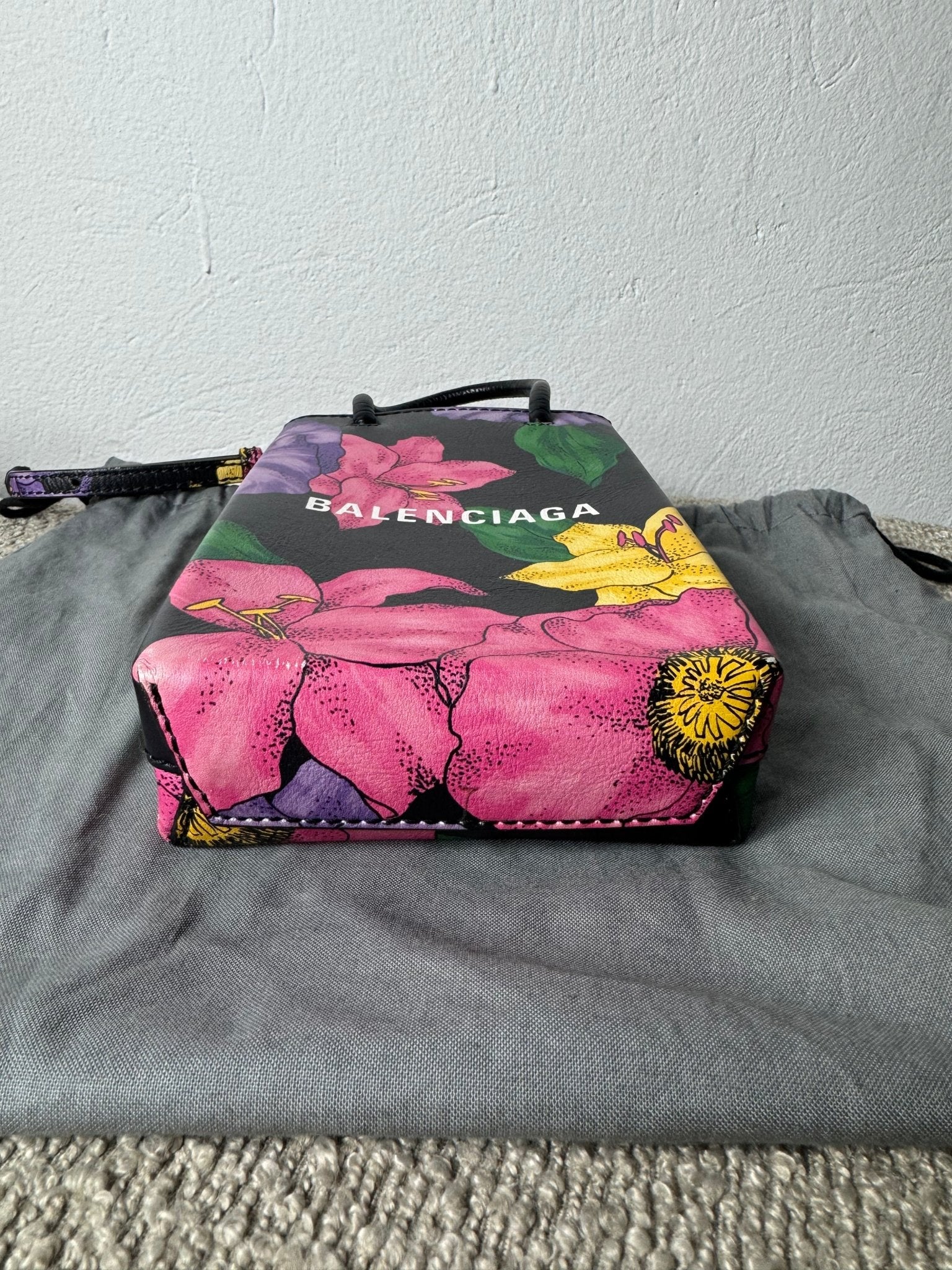 Balenciaga Flora Pouchg Shoulder Bag - BagAffair