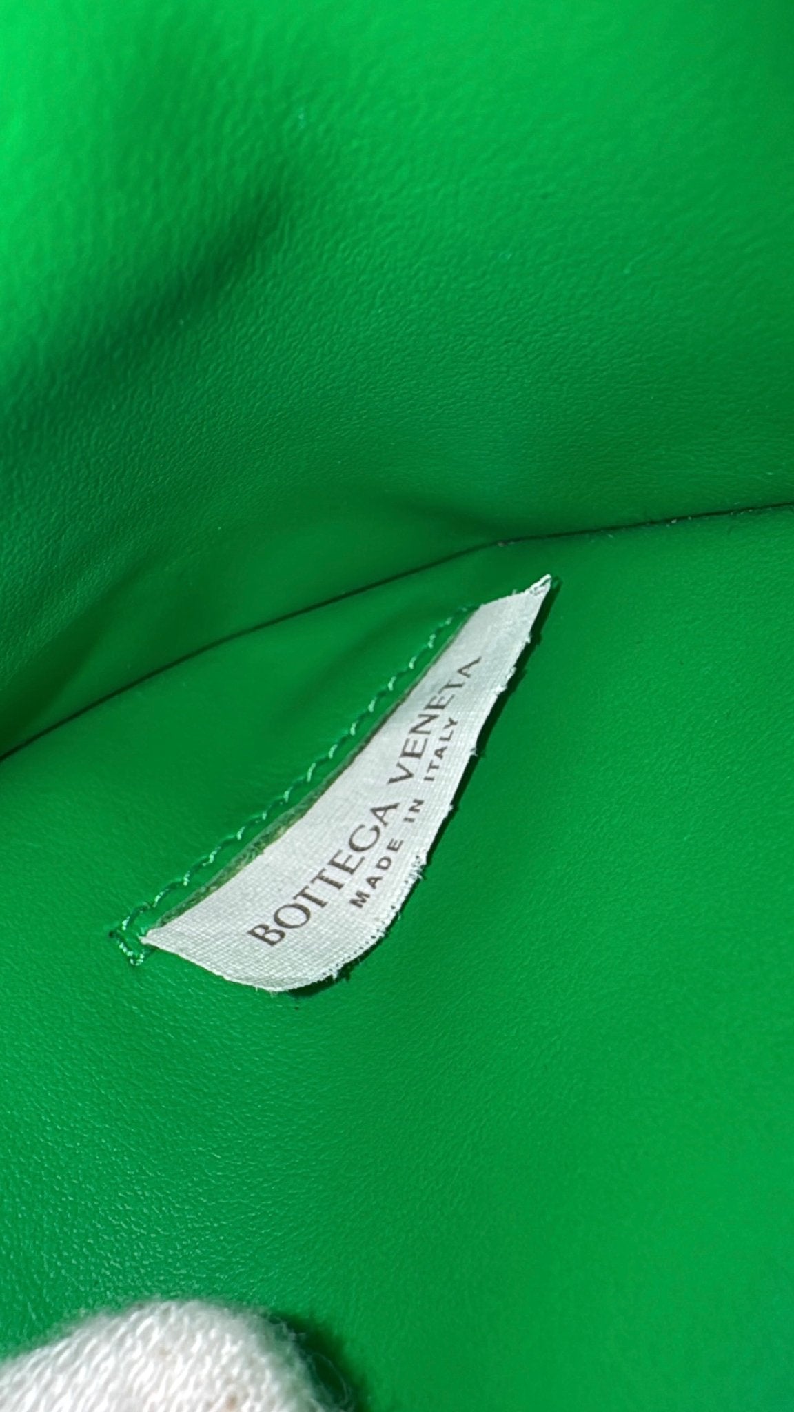 Bottega Veneta Cassette – Schwarz - BagAffair