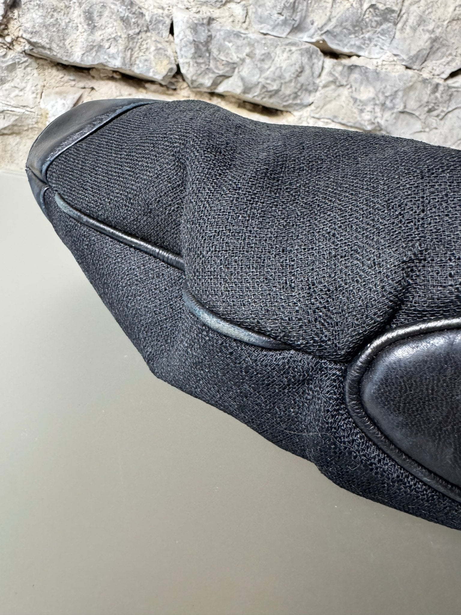 Chanel Tragetasche aus Leinen und Leder – Schwarz - BagAffair