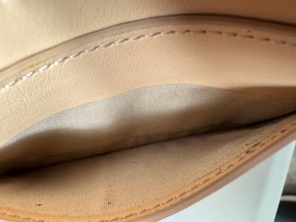 Chloé Card Holder – Leder Nude mit Goldakzent - BagAffair