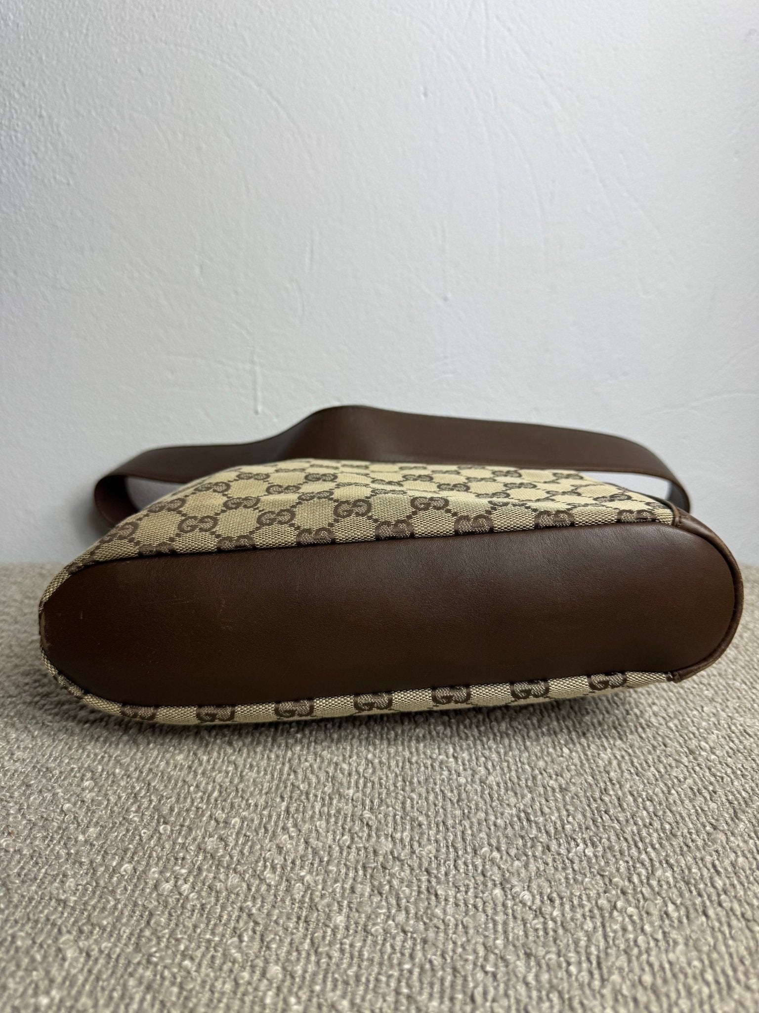 Gucci GG Canvas Shoulder Bag Beige - BagAffair