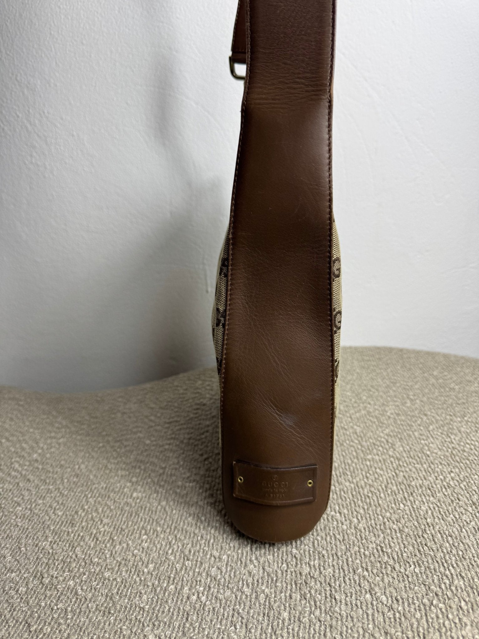 Gucci GG Canvas Shoulder Bag Beige - BagAffair