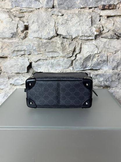 Gucci GG Supreme Soft Koffertasche Schwarz - BagAffair