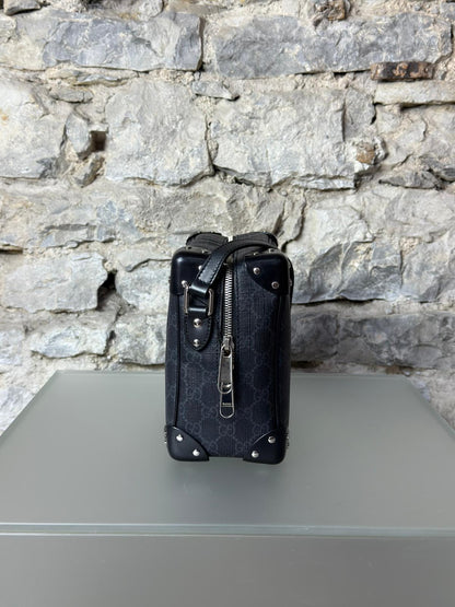 Gucci GG Supreme Soft Koffertasche Schwarz - BagAffair