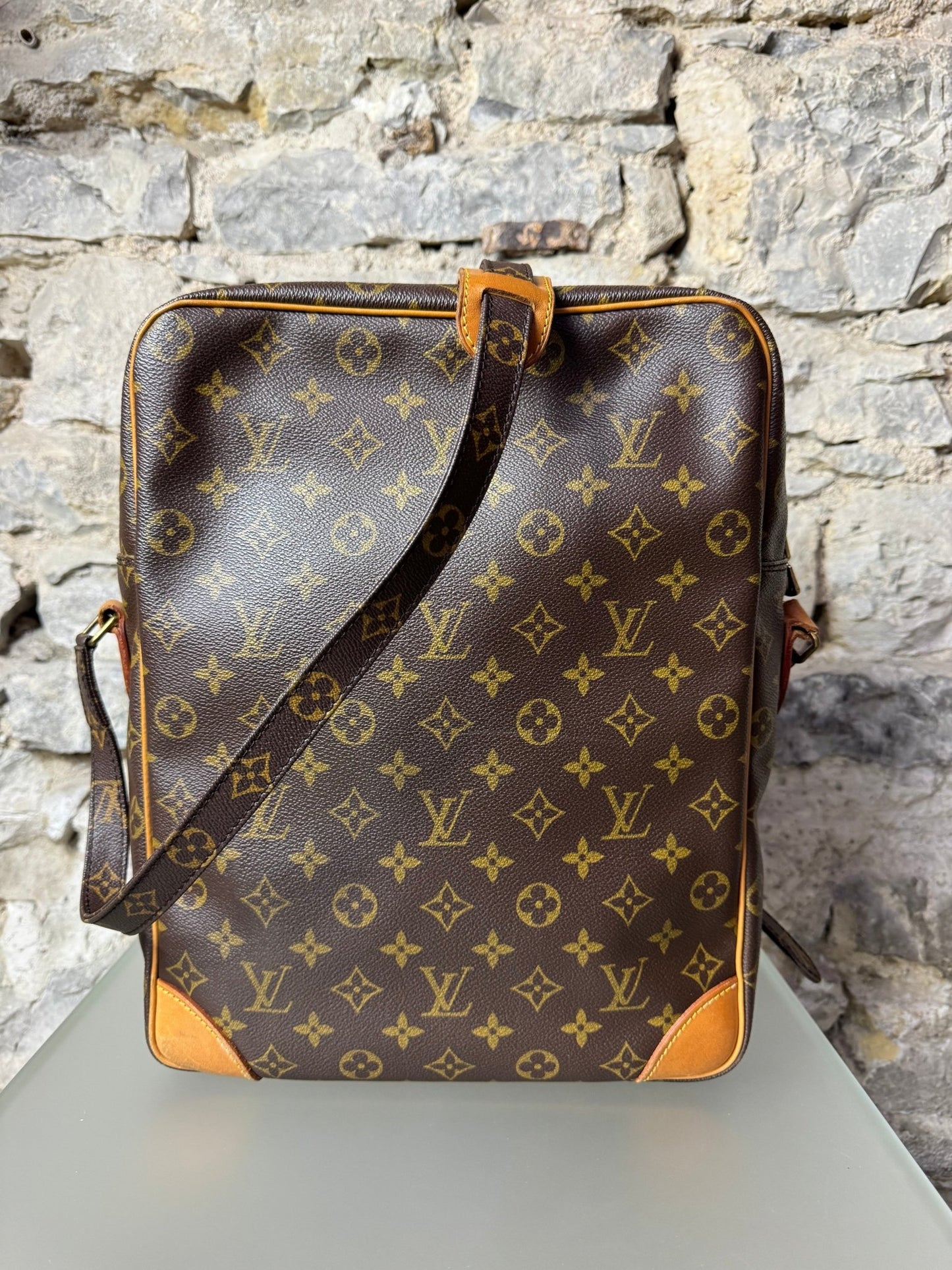Louis Vuitton Danube GM Braun Monogramm - BagAffair