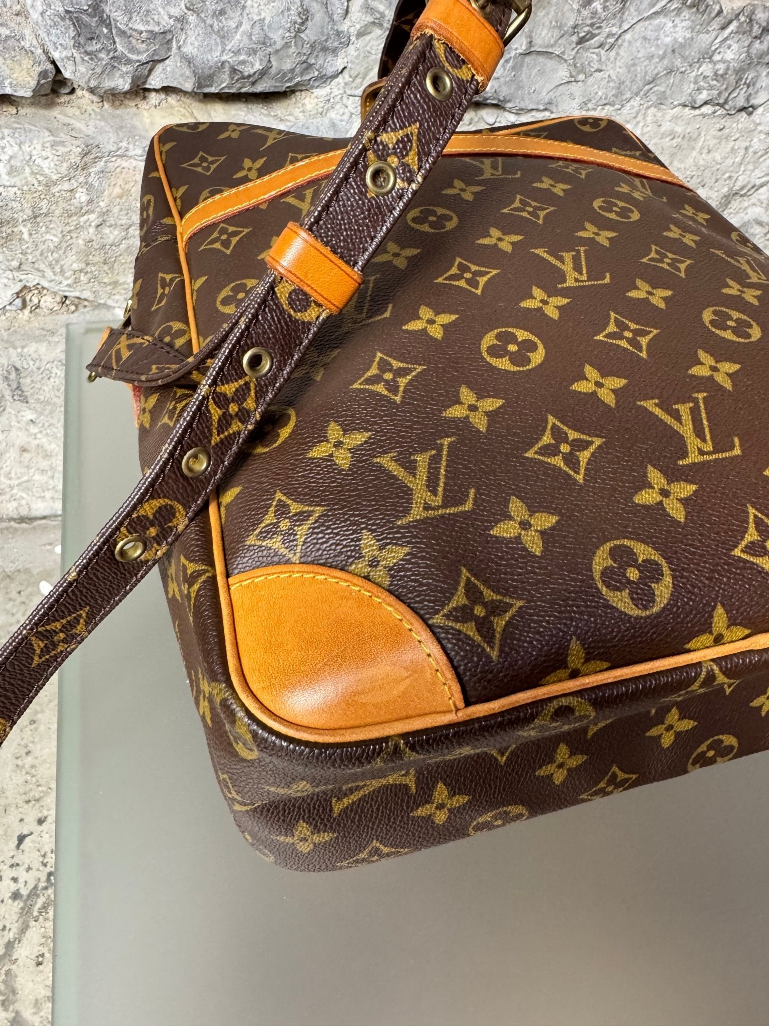 Louis Vuitton Danube GM Braun Monogramm - BagAffair