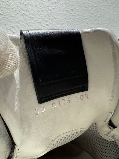 Louis Vuitton Fastlane Sneaker Schwarz / Weiß - BagAffair