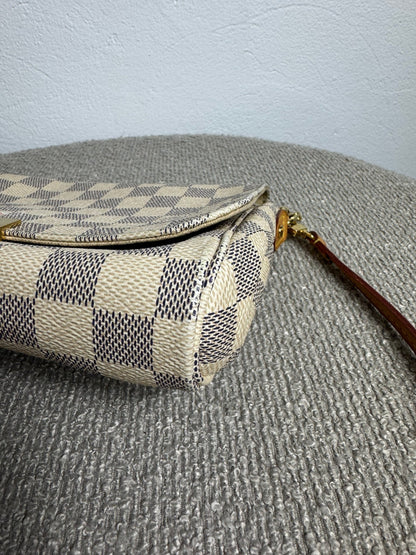 Louis Vuitton Favorite MM – Damier Azur - BagAffair