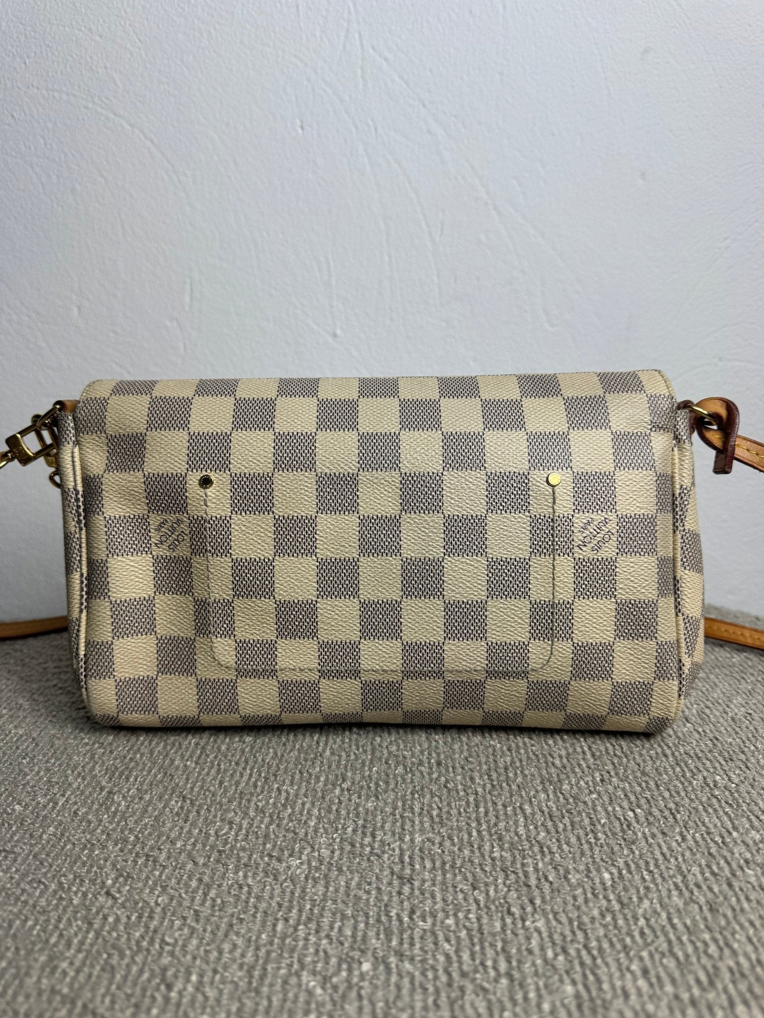 Louis Vuitton Favorite MM – Damier Azur - BagAffair