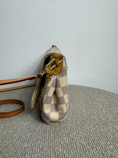Louis Vuitton Favorite MM – Damier Azur - BagAffair