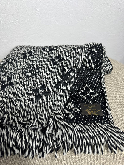 Louis Vuitton Logomania Schal – Schwarz / Weiß - BagAffair