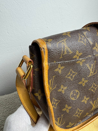 Louis Vuitton Menilmontant MM – Monogram Canvas - BagAffair