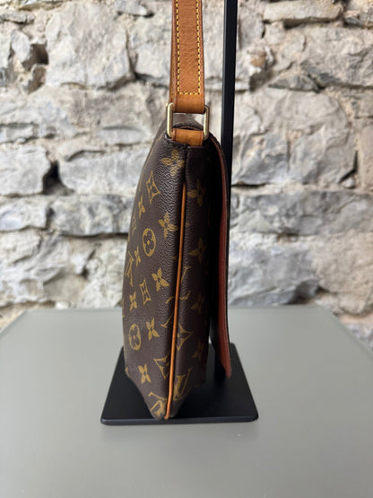 Louis Vuitton Musette Salsa Short – Monogram Canvas - BagAffair