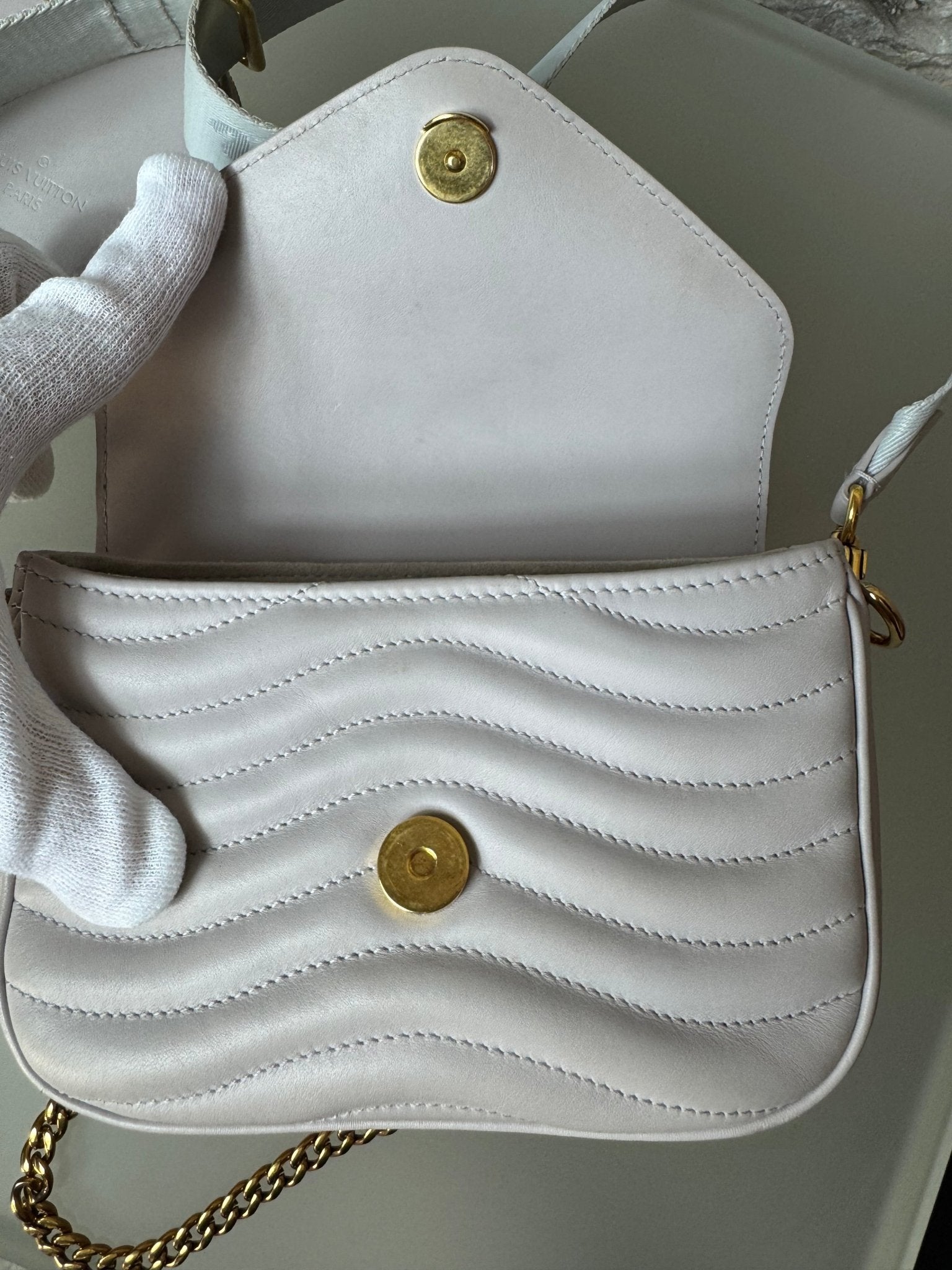 Louis Vuitton New Wave Multi Pochette – Grau - BagAffair