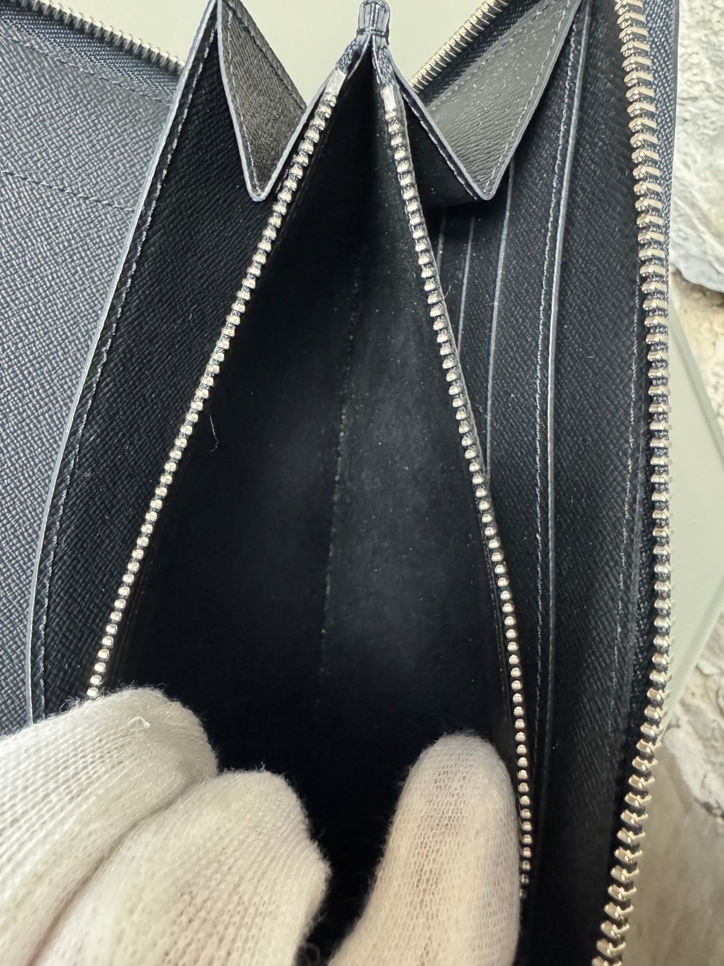 Louis Vuitton Zippy Geldbörse – Epi Leder - BagAffair