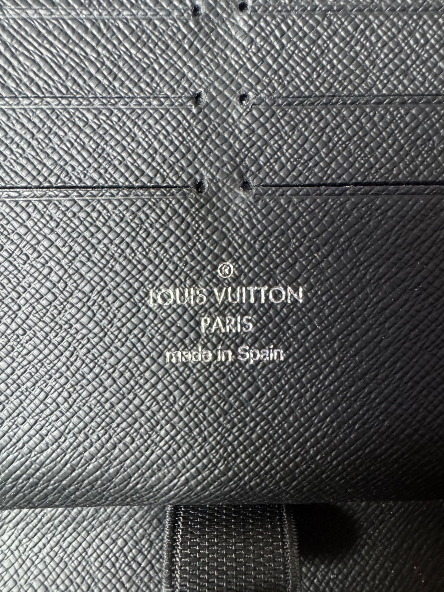 Louis Vuitton Zippy Geldbörse – Epi Leder - BagAffair
