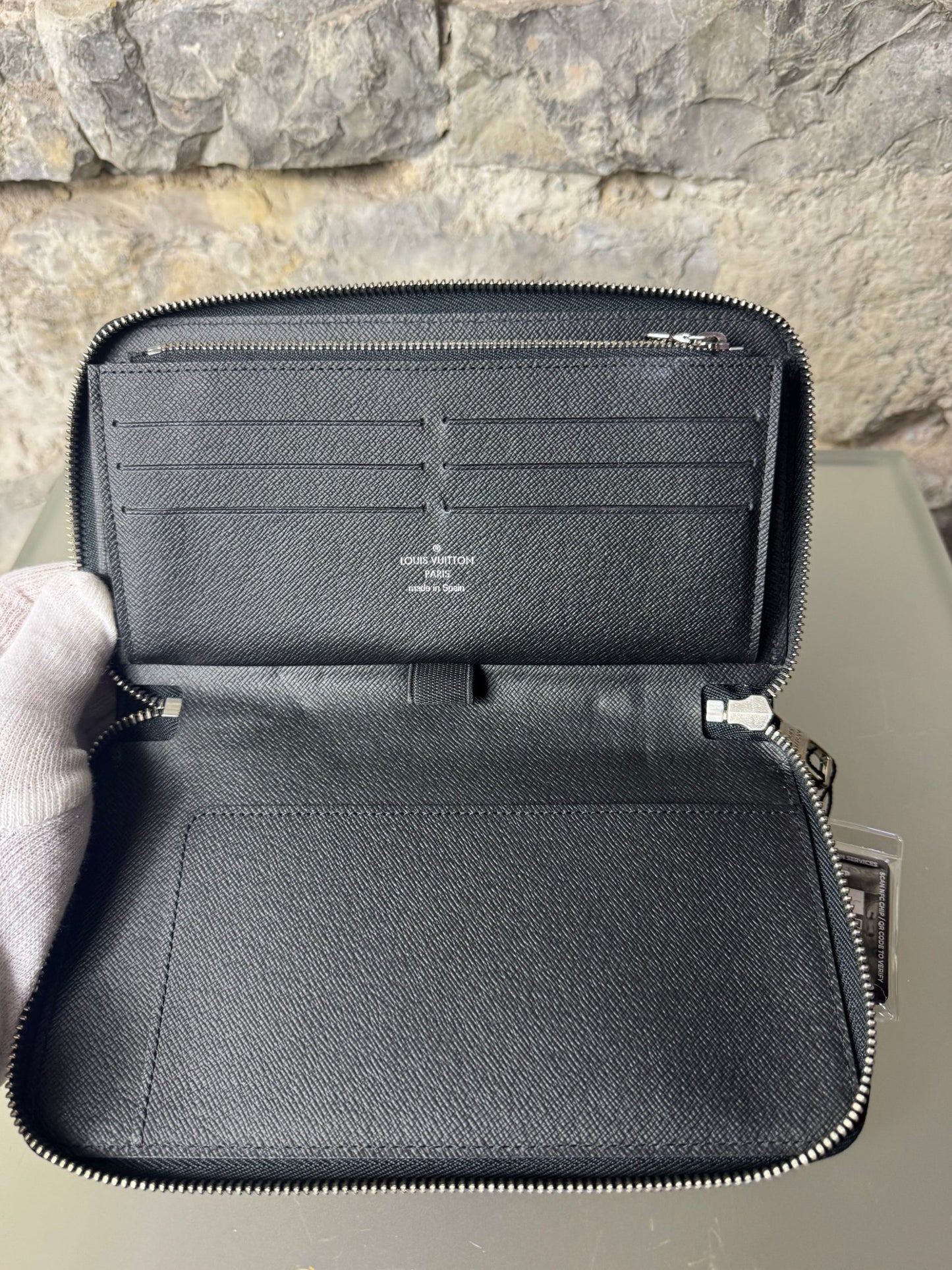 Louis Vuitton Zippy Geldbörse – Epi Leder - BagAffair