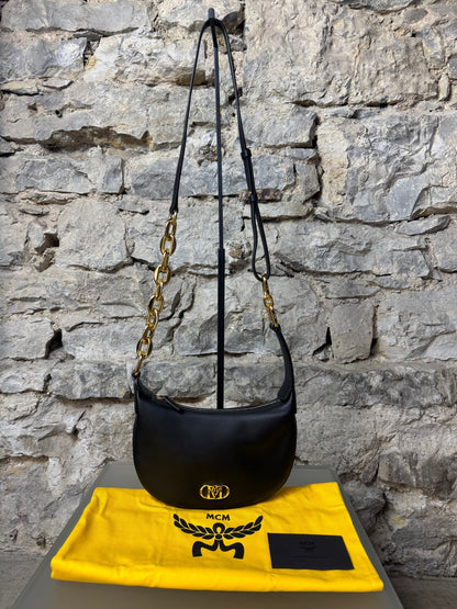 MCM Mini Travia Schultasche Schwarz - BagAffair