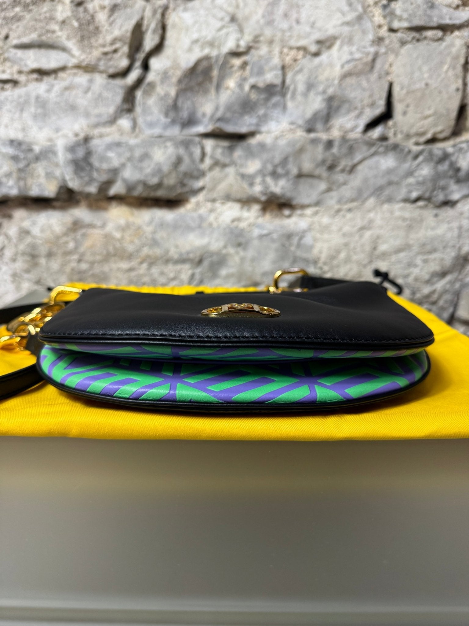 MCM Mini Travia Schultasche Schwarz - BagAffair