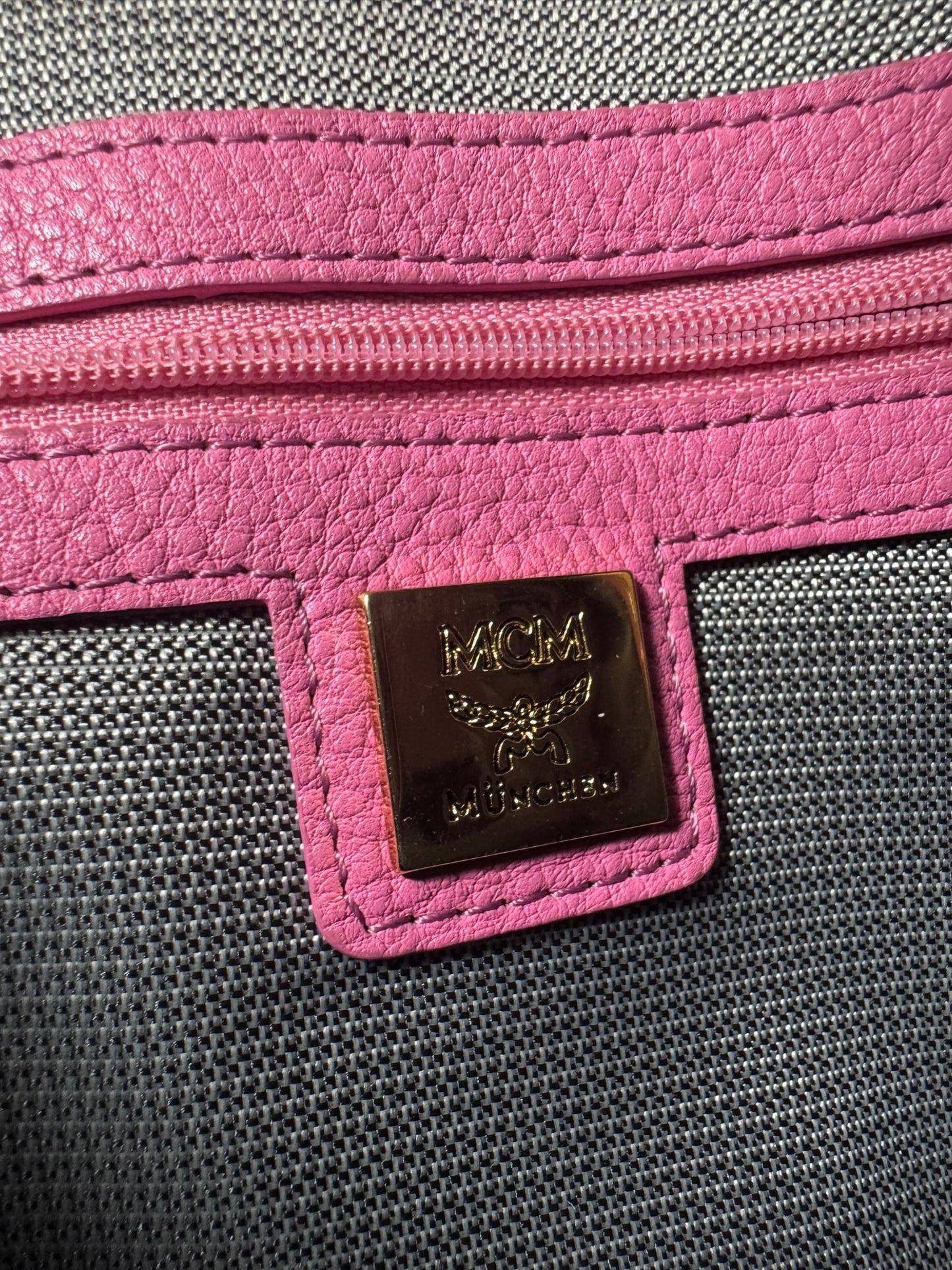 MCM Stark Rucksack – Pink (Groß) - BagAffair