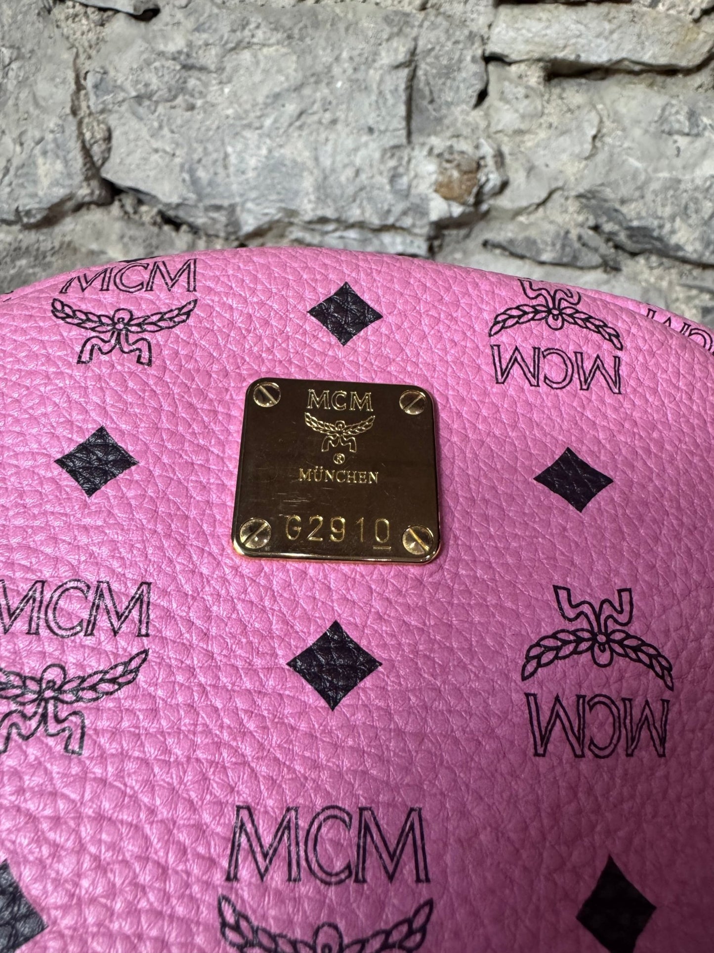 MCM Stark Rucksack – Pink (Groß) - BagAffair